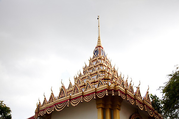 포토 JPG 주간 구름 해외기획촬영 해외풍경 해외 건축물 건축 아시아 종교 문화 2010년태국 불교 건축양식 종교건축 태국 종교시설 하늘 풍경 사람없음 야외 건물 동남아시아 동양건축 사찰 흐림 태국건축 국내포토 자연요소 나라 날씨 시설 파일형식 동양