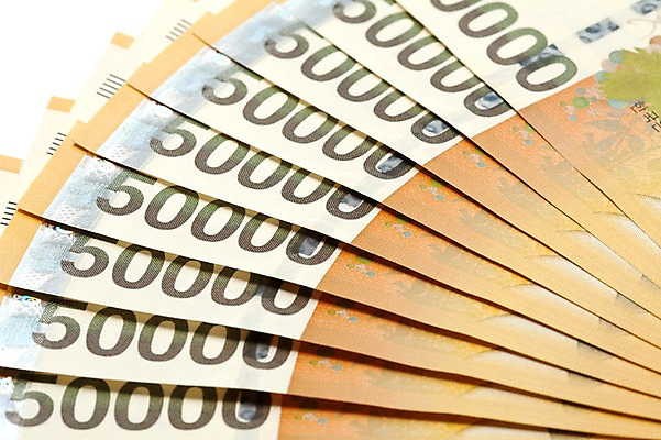 포토 JPG 스튜디오촬영 지폐 돈 실내 사람없음 금융 경제 원화 오만원 국내포토 내부 재산 파일형식