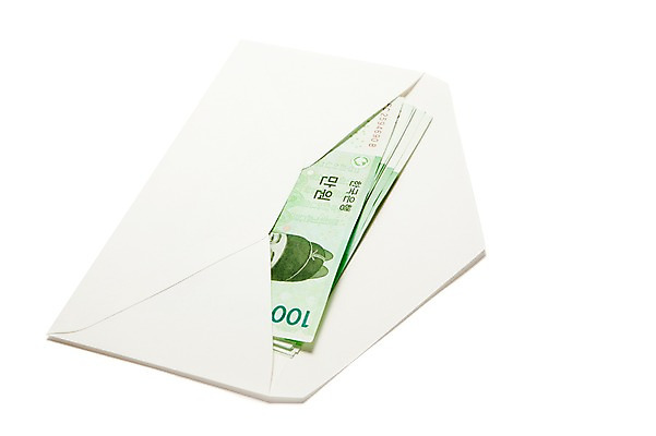 포토 JPG 스튜디오촬영 지폐 돈 봉투 실내 누끼 사람없음 금융 경제 원화 만원 국내포토 내부 재산 파일형식