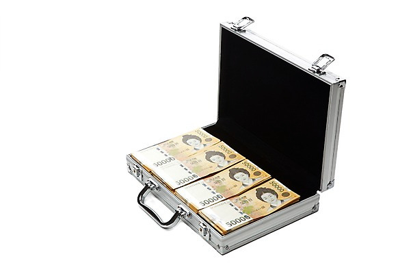 포토 JPG 스튜디오촬영 지폐 돈 가방 실내 누끼 사람없음 금융 경제 원화 오만원 돈가방 국내포토 잡화 내부 재산 파일형식