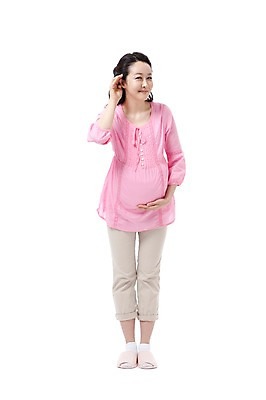 포토 JPG 스튜디오촬영 전신 라이프스타일 여자 행복 포즈 의자 실내 실내화 한명 서기 미소 웃음 누끼 사람 동양인 성인 라이프 앞모습 캐주얼 30대 임산부 임신 기쁨 듣기 한국인 출산 보호 즐거움 귓가 여자만 여자한명만 성인여자만 성인한명만 성인여자한명만 장년만 장년여자만 장년여자한명만 성인만 국내포토 1 옷 감정 뷰포인트 가구 신발 컨셉 모션 표정 인종 내부 생활 장년 파일형식