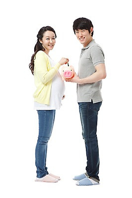 포토 JPG 스튜디오촬영 전신 라이프스타일 부부 커플 여자 남자 행복 포즈 지폐 돈 남편 실내 실내화 서기 미소 웃음 들기 누끼 사람 동양인 성인 두명 라이프 캐주얼 30대 금융 경제 마주보기 화목 임산부 임신 기쁨 저축 한국인 돼지저금통 저금통 청바지 아내 돼지 출산 절약 만원 보호 즐거움 장년만 성인만 국내포토 옷 감정 신발 컨셉 바지 포유류 관계 모션 표정 인종 내부 생활 장년 재산 파일형식