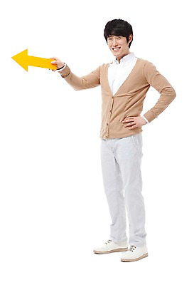 포토 JPG 스튜디오촬영 전신 라이프스타일 남자 행복 화살표 허리손 포즈 모션 실내 사랑 한명 서기 미소 웃음 들기 누끼 사람 동양인 성인 라이프 30대 화목 기쁨 한국인 가리킴 방향 즐거움 남자만 남자한명만 성인남자만 성인한명만 성인남자한명만 장년만 장년남자만 장년남자한명만 성인만 국내포토 1 감정 컨셉 표정 인종 손짓 내부 생활 장년 파일형식