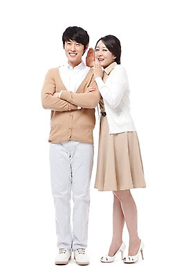 포토 JPG 스튜디오촬영 전신 라이프스타일 부부 커플 여자 남자 행복 포즈 신혼부부 모션 남편 실내 사랑 서기 미소 웃음 누끼 사람 동양인 성인 두명 라이프 30대 팔짱 화목 기쁨 한국인 아내 비밀 귓속말 즐거움 귓가 장년만 성인만 국내포토 감정 컨셉 관계 표정 인종 내부 생활 장년 신혼 파일형식