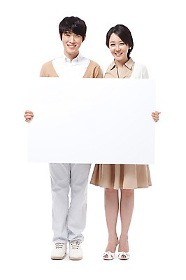 포토 JPG 스튜디오촬영 전신 라이프스타일 배너 부부 커플 여자 남자 행복 포즈 신혼부부 남편 안내 사각프레임 광고판 알림판 실내 사랑 서기 미소 웃음 들기 누끼 사람 동양인 성인 두명 라이프 앞모습 30대 화목 기쁨 한국인 아내 알림 즐거움 공지사항 장년만 성인만 소식_알림 국내포토 감정 뷰포인트 컨셉 관계 모션 프레임 표정 인종 내부 생활 장년 사각형 신혼 판 파일형식