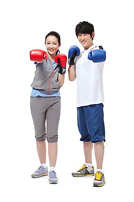 포토 JPG 스튜디오촬영 전신 라이프스타일 커플 여자 남자 행복 스포츠용품 스포츠 포즈 모션 실내 서기 미소 웃음 누끼 사람 동양인 성인 두명 라이프 앞모습 30대 운동복 운동 화목 권투 기쁨 한국인 글러브 권투글러브 목표 즐거움 열정 권투용품 과정 장년만 성인만 국내포토 옷 감정 뷰포인트 장갑 컨셉 관계 표정 건강 인종 내부 생활 장년 격투기 오브젝트 파일형식