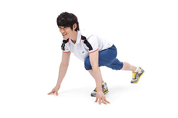 포토 JPG 스튜디오촬영 전신 라이프스타일 남자 엎드리기 맨라이프 포즈 모션 실내 한명 미소 웃음 누끼 사람 동양인 성인 라이프 30대 운동복 달리기 운동 스트레칭 기쁨 한국인 목표 즐거움 출발 열정 체조 준비자세 과정 남자만 남자한명만 성인남자만 성인한명만 성인남자한명만 장년만 장년남자만 장년남자한명만 성인만 국내포토 1 옷 감정 컨셉 표정 건강 인종 내부 생활 장년 준비 파일형식