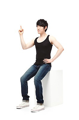 포토 JPG 스튜디오촬영 전신 1 라이프스타일 응시 남자 맨라이프 허리손 포즈 모션 실내 한명 미소 웃음 누끼 사람 앉기 동양인 손짓 성인 라이프 30대 민소매 기쁨 한국인 검지손가락 청바지 가리킴 즐거움 한가지 남자만 남자한명만 성인남자만 성인한명만 성인남자한명만 장년만 장년남자만 장년남자한명만 성인만 국내포토 시선 감정 상의 바지 손가락 표정 인종 내부 생활 장년 파일형식