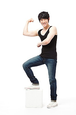 포토 JPG 스튜디오촬영 전신 라이프스타일 남자 맨라이프 포즈 모션 근육 실내 한명 서기 미소 웃음 누끼 사람 동양인 손짓 성인 라이프 앞모습 30대 민소매 운동 기쁨 한국인 청바지 목표 즐거움 열정 알통 과정 다리들기 남자만 남자한명만 성인남자만 성인한명만 성인남자한명만 장년만 장년남자만 장년남자한명만 성인만 국내포토 1 감정 뷰포인트 컨셉 상의 바지 표정 건강 인종 내부 생활 장년 파일형식