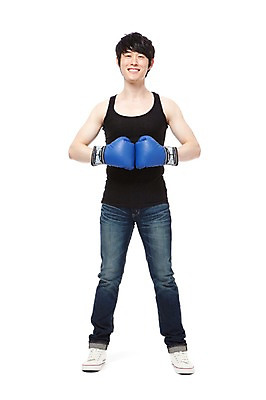 포토 JPG 스튜디오촬영 전신 라이프스타일 남자 스포츠용품 스포츠 맨라이프 포즈 모션 실내 한명 서기 미소 웃음 누끼 사람 동양인 손짓 성인 라이프 앞모습 30대 민소매 운동 권투 기쁨 한국인 글러브 청바지 권투글러브 목표 즐거움 열정 권투용품 과정 남자만 남자한명만 성인남자만 성인한명만 성인남자한명만 장년만 장년남자만 장년남자한명만 성인만 국내포토 1 감정 뷰포인트 장갑 컨셉 상의 바지 표정 건강 인종 내부 생활 장년 격투기 오브젝트 파일형식