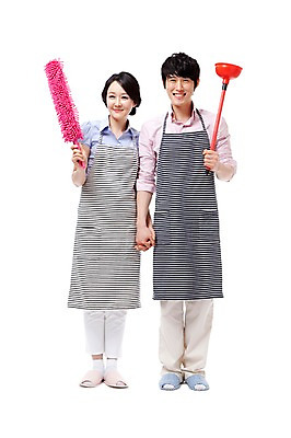 포토 JPG 스튜디오촬영 전신 라이프스타일 부부 커플 여자 남자 포즈 가사 신혼부부 실내 서기 웃음 들기 누끼 사람 동양인 성인 두명 라이프 앞모습 30대 손잡기 앞치마 기쁨 한국인 먼지떨이 청소도구 청소 즐거움 고무장갑 뚫어뻥 장년만 성인만 국내포토 감정 뷰포인트 장갑 관계 모션 표정 인종 내부 생활 장년 도구 신혼 고무 파일형식