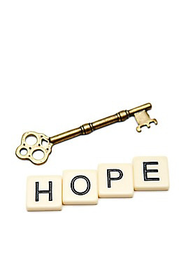 포토 JPG 스튜디오촬영 문자 알파벳 영어 컬러 열쇠 대문자 실내 안전 사람없음 하이앵글 희망 블록 플라스틱 잠금 보안 국내포토 감정 뷰포인트 재질 내부 파일형식