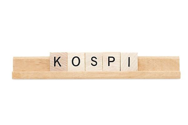 포토 JPG 스튜디오촬영 문자 알파벳 영어 컬러 대문자 한국 실내 사람없음 목재 금융 경제 단어 하이앵글 블록 증권 주식 증시 주식시장 코스피 국내포토 나무 아시아 뷰포인트 재료 내부 파일형식