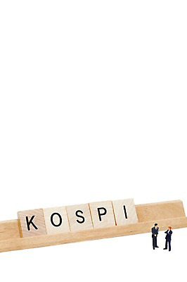 포토 JPG 스튜디오촬영 문자 알파벳 영어 인형 컬러 비즈니스 대문자 한국 실내 사람없음 목재 금융 경제 단어 하이앵글 블록 피규어 증권 주식 증시 주식시장 코스피 국내포토 나무 아시아 뷰포인트 재료 내부 미니어처 파일형식