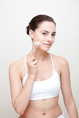 포토 JPG 스튜디오촬영 서양인 외국인 모델 해외기획촬영 해외 우먼라이프 라이프스타일 여자 2011년태국 행복 포즈 모션 실내 한명 서기 미소 웃음 사람 상반신 20대 성인 라이프 앞모습 민소매 뷰티 마사지 매끈함 탱크톱 순수 즐거움 올림머리 마사지용품 묶은머리 청순 의료성형뷰티 여자만 여자한명만 성인여자만 청년만 청년여자만 성인한명만 청년여자한명만 성인여자한명만 성인만 국내포토 1 헤어스타일 감정 뷰포인트 컨셉 상의 표정 인종 청년 내부 생활 감각 오브젝트 파일형식