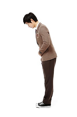 포토 JPG 스튜디오촬영 전신 학생 남자 교복 남학생 포즈 청소년 고등학생 실내 고개숙이기 한명 서기 미소 웃음 누끼 사람 동양인 옆모습 10대 한국인 양손 예절 인사 정중 남자만 남자한명만 십대만 십대남자만 십대남자한명만 가지런함 국내포토 1 손 옷 뷰포인트 컨셉 모션 표정 숙이기 인종 내부 파일형식