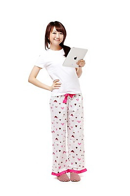 포토 JPG 스튜디오촬영 전신 학생 우먼라이프 라이프스타일 긴머리 여학생 여자 허리손 포즈 모션 청소년 고등학생 아침 실내 실내화 한명 서기 미소 웃음 들기 누끼 사람 동양인 라이프 앞모습 10대 전자제품 잠옷 한국인 기상 여자만 여자한명만 십대만 십대여자만 십대여자한명만 국내포토 주간 1 헤어스타일 옷 뷰포인트 신발 표정 인종 내부 생활 파일형식 자연요소
