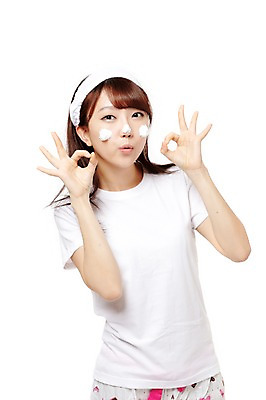 포토 JPG 스튜디오촬영 학생 우먼라이프 라이프스타일 긴머리 여학생 여자 포즈 모션 청소년 고등학생 아침 실내 한명 누끼 사람 동양인 손짓 상반신 라이프 앞모습 10대 뷰티 거품 잠옷 한국인 기상 머리띠 세수 OK 여자만 여자한명만 십대만 십대여자만 십대여자한명만 국내포토 주간 1 헤어스타일 옷 뷰포인트 장신구 인종 내부 생활 청결 파일형식 자연요소 위생