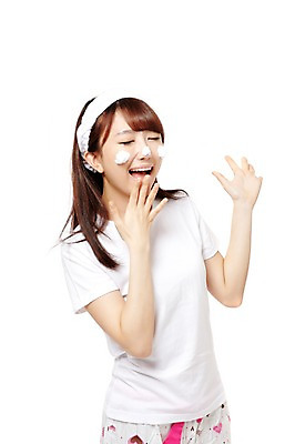 포토 JPG 스튜디오촬영 학생 우먼라이프 라이프스타일 긴머리 여학생 여자 포즈 모션 청소년 고등학생 아침 실내 한명 미소 웃음 누끼 사람 동양인 손짓 상반신 라이프 앞모습 10대 뷰티 손들기 눈감음 거품 잠옷 한국인 기상 머리띠 세수 여자만 여자한명만 십대만 십대여자만 십대여자한명만 국내포토 주간 1 헤어스타일 옷 뷰포인트 장신구 표정 인종 내부 생활 청결 파일형식 자연요소 위생