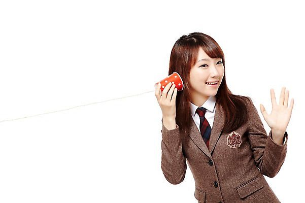 포토 JPG 스튜디오촬영 학생 여학생 여자 교복 포즈 청소년 고등학생 실내 손바닥 한명 서기 미소 웃음 들기 누끼 사람 동양인 손짓 상반신 앞모습 10대 듣기 한국인 실전화기 통화 전화놀이 여자만 여자한명만 십대만 십대여자만 십대여자한명만 국내포토 1 손 옷 뷰포인트 모션 놀이 표정 인종 내부 파일형식