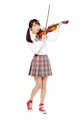 포토 JPG 스튜디오촬영 전신 학생 여학생 여자 교복 음악 포즈 연주 청소년 양갈래머리 고등학생 현악기 실내 한명 서기 미소 웃음 누끼 사람 동양인 앞모습 10대 한국인 바이올린 음악교육 여자만 여자한명만 십대만 십대여자만 십대여자한명만 국내포토 1 헤어스타일 옷 교육 악기 뷰포인트 모션 문화예술 표정 인종 내부 파일형식