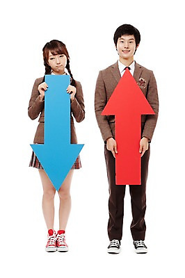 포토 JPG 스튜디오촬영 전신 학생 여학생 여자 남자 교복 화살표 남학생 포즈 청소년 양갈래머리 고등학생 성공 실내 서기 미소 웃음 들기 누끼 사람 동양인 두명 앞모습 10대 친구 한국인 슬픔 우승 실패 좌절 하락 상승 패배 십대만 국내포토 헤어스타일 옷 감정 뷰포인트 컨셉 관계 모션 표정 인종 내부 최고 파일형식