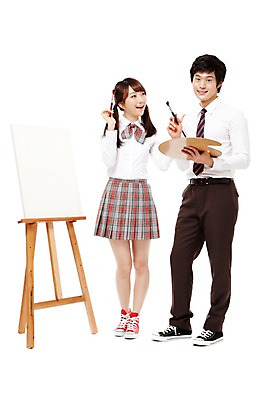포토 JPG 스튜디오촬영 전신 학생 응시 여학생 여자 남자 교복 남학생 포즈 청소년 양갈래머리 고등학생 수업 실내 미술 서기 미소 웃음 들기 누끼 사람 동양인 두명 앞모습 10대 친구 미술도구 한국인 붓 그리기 팔레트 이젤 그림 캔버스 도화지 미술교육 십대만 국내포토 헤어스타일 시선 옷 교육 종이 뷰포인트 관계 모션 문화예술 표정 인종 내부 오브젝트 파일형식
