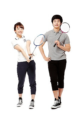 포토 JPG 스튜디오촬영 전신 학생 라이프스타일 여학생 여자 남자 남학생 스포츠 포즈 운동화 청소년 고등학생 실내 건강 서기 웃음 들기 누끼 사람 동양인 두명 라이프 앞모습 10대 친구 운동복 운동 한국인 라켓 배드민턴라켓 셔틀콕 스니커즈 생활체육 체육복 배드민턴 십대만 국내포토 옷 스포츠용품 뷰포인트 신발 관계 모션 표정 인종 내부 생활 구기 체육 파일형식