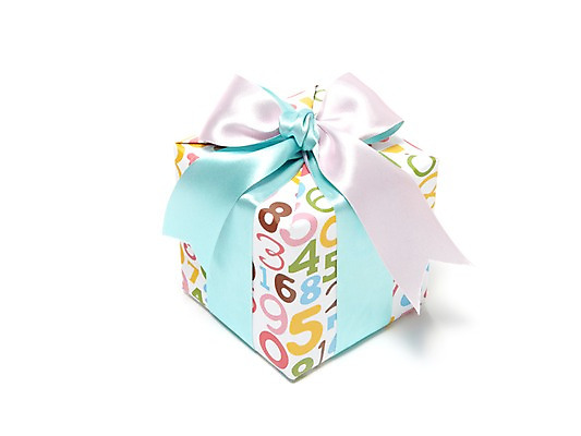 포토 JPG 스튜디오촬영 리본 포장 실내 선물포장 선물 이벤트 사람없음 장식 선물상자 상자 한개 오브젝트 국내포토 1 내부 파일형식