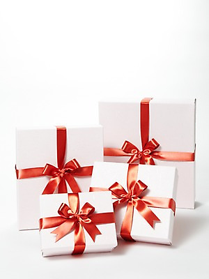 포토 JPG 스튜디오촬영 리본 포장 실내 선물포장 선물 이벤트 사람없음 장식 선물상자 세트 상자 오브젝트 국내포토 내부 파일형식