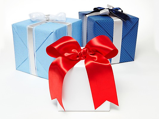 포토 JPG 스튜디오촬영 리본 컬러 실내 선물포장 이벤트 사람없음 장식 빨간색 파란색 선물상자 상자 오브젝트 국내포토 포장 선물 내부 파일형식