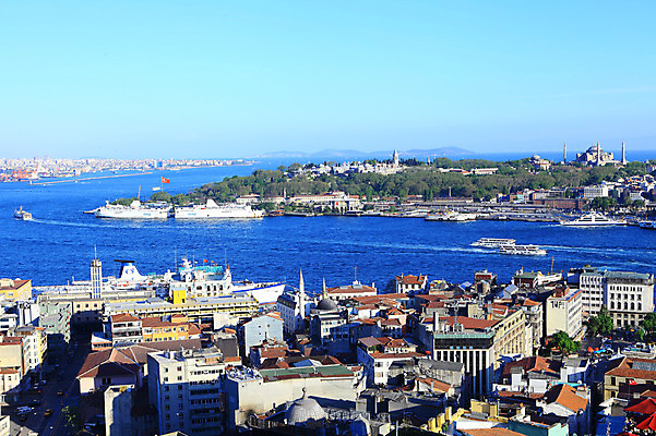포토 JPG 주간 해외풍경 해외 건축물 바다 수상교통 중동 하늘 주택 이스탄불 항해 풍경 해변 사람없음 야외 건물 도시풍경 항구 도시 유람선 모스크 해안도시 해협 갈라타타워 선박 튀르키예 국내포토 자연요소 건축 나라 아시아 교통수단 배_교통 교통시설 탑 이슬람교 파일형식