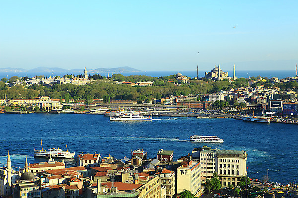 포토 JPG 주간 해외풍경 해외 건축물 바다 수상교통 중동 하늘 주택 이스탄불 항해 풍경 해변 사람없음 야외 건물 도시풍경 항구 도시 유람선 모스크 해안도시 해협 갈라타타워 선박 튀르키예 국내포토 자연요소 건축 나라 아시아 교통수단 배_교통 교통시설 탑 이슬람교 파일형식
