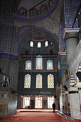 포토 JPG 해외풍경 해외 건축물 건축 의자 중동 건축양식 창문 해외건축 서양건축 종교건축 종교시설 조명 책장 이스탄불 실내 사람 풍경 내부 건물 세명 관광지 교회 기도 기둥 사찰 사원 이슬람교 신도 모스크 이슬람건축 블루모스크 술탄아흐메트 술탄아흐메트자미 튀르키예 국내포토 나라 아시아 종교 여행 가구 비즈니스 시설 파일형식