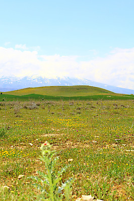 포토 JPG 주간 나무 식물 구름 해외풍경 해외 꽃 중동 자연 하늘 산 카파도키아 풍경 초원 사람없음 야외 맑음 눈 풀 언덕 만년설 겨울산 으흐랄라계곡 튀르키예 국내포토 자연요소 나라 아시아 겨울 날씨 계곡 생태계 파일형식
