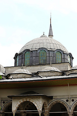 포토 JPG 주간 구름 해외풍경 해외 건축물 건축 외국문화 고건축 유적 중동 건축양식 창문 해외건축 서양건축 유적지 하늘 지붕 이스탄불 석조 풍경 사람없음 야외 건물 관광지 탑 궁전 문화재 돌_바위 성 아치 터키문화 토프카프궁전 튀르키예 국내포토 자연요소 동양문화 전통 나라 아시아 문화 여행 파일형식