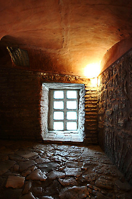 포토 JPG 해외풍경 해외 건축물 건축 고건축 중동 건축양식 창문 해외건축 서양건축 종교건축 종교시설 조명 이스탄불 실내 풍경 사람없음 내부 건물 관광지 빛 성당 교회 사찰 사원 박물관 모스크 이슬람건축 아야소피아 튀르키예 국내포토 나라 아시아 종교 여행 이슬람교 시설 파일형식