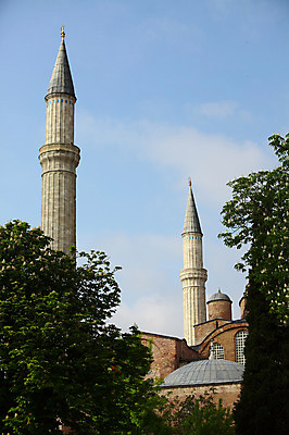 포토 JPG 주간 나무 식물 구름 해외풍경 해외 건축물 건축 고건축 중동 건축양식 해외건축 서양건축 종교건축 종교시설 하늘 이스탄불 풍경 사람없음 야외 건물 성당 교회 탑 사찰 사원 박물관 모스크 이슬람건축 아야소피아 튀르키예 국내포토 자연요소 나라 아시아 종교 이슬람교 시설 파일형식