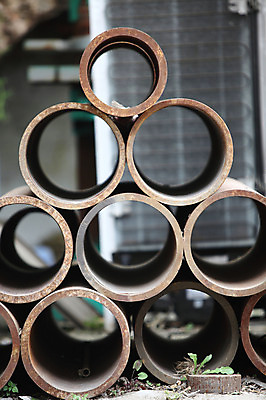 포토 JPG 주간 해외풍경 해외 건축 중동 이스탄불 풍경 사람없음 야외 아웃포커스 쌓기 건설현장 건축자재 철물 자재 적재 건설자재 튀르키예 국내포토 자연요소 나라 아시아 모션 건설업 촬영기법 파일형식