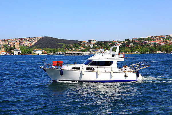 포토 JPG 주간 해외풍경 해외 바다 여행 수상교통 요트 중동 이스탄불 풍경 야외 도시풍경 맑음 도시 보트 해안도시 선박 튀르키예 국내포토 자연요소 나라 아시아 교통수단 배_교통 날씨 파일형식