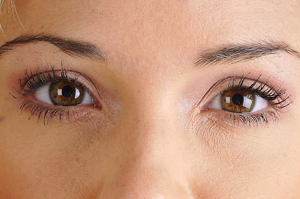 포토 JPG 얼굴 신체 실내 사람 근접촬영 신체부위 눈썹 속눈썹 안구 국내포토 뷰포인트 내부 파일형식