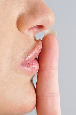 포토 JPG 얼굴 신체 손가락 실내 경고 사람 손짓 근접촬영 옆모습 신체부위 입 입술 코 국내포토 손 뷰포인트 모션 내부 파일형식