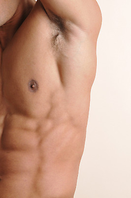 포토 JPG 서양인 외국인 라이프스타일 남자 맨라이프 포즈 근육 실내 한명 사람 근접촬영 상반신 성인 라이프 30대 손들기 가슴 반쪽 반 복부 남자만 남자한명만 성인남자만 성인한명만 성인남자한명만 장년만 장년남자만 장년남자한명만 성인만 국내포토 1 뷰포인트 모션 인종 내부 생활 신체부위 장년 파일형식