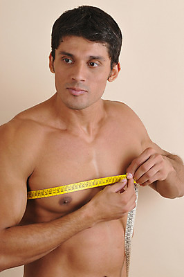 포토 JPG 서양인 외국인 라이프스타일 남자 맨라이프 신체 실내 줄자 한명 들기 사람 상반신 성인 라이프 신체부위 30대 가슴 측정 치수 가슴둘레 남자만 남자한명만 성인남자만 성인한명만 성인남자한명만 장년만 장년남자만 장년남자한명만 성인만 국내포토 1 모션 자 인종 내부 생활 장년 둘레 파일형식