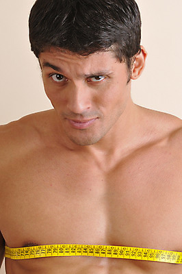 포토 JPG 서양인 외국인 라이프스타일 남자 맨라이프 신체 실내 줄자 한명 사람 상반신 성인 라이프 신체부위 30대 찡그림 가슴 측정 치수 가슴둘레 남자만 남자한명만 성인남자만 성인한명만 성인남자한명만 장년만 장년남자만 장년남자한명만 성인만 국내포토 1 표정 자 인종 내부 생활 장년 둘레 파일형식