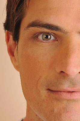 포토 JPG 서양인 외국인 모델 라이프스타일 남자 얼굴 맨라이프 실내 한명 사람 근접촬영 성인 라이프 신체부위 30대 반쪽 반 남자만 남자한명만 성인남자만 성인한명만 성인남자한명만 장년만 장년남자만 장년남자한명만 성인만 국내포토 1 뷰포인트 인종 내부 생활 장년 파일형식