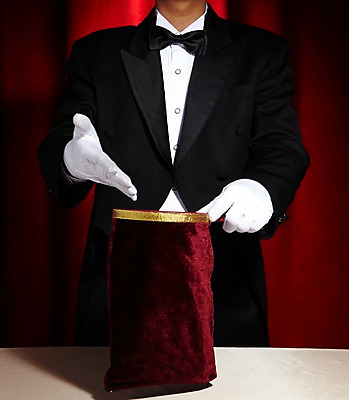 포토 JPG 스튜디오촬영 손 잡화 남자 장갑 신체 나비넥타이 실내 한명 손짓 성인 신체부위 마술 마술사 커튼 주머니 마술도구 마술사복장 흰장갑 성인만 국내포토 1 옷 모션 넥타이 사람 내부 도구 파일형식