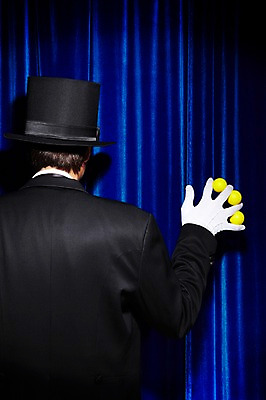 포토 JPG 스튜디오촬영 잡화 남자 장갑 공 실내 한명 성인 마술 마술사 커튼 마술도구 마술사모자 마술사복장 흰장갑 남자만 남자한명만 성인남자만 성인만 국내포토 모자_잡화 1 옷 사람 내부 도구 파일형식