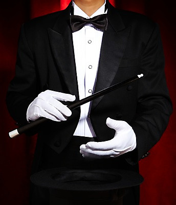 포토 JPG 스튜디오촬영 손 잡화 남자 장갑 신체 나비넥타이 실내 한명 손짓 성인 신체부위 마술 마술사 커튼 마술봉 마술도구 마술사모자 마술사복장 흰장갑 성인만 국내포토 모자_잡화 1 옷 모션 넥타이 사람 내부 도구 파일형식