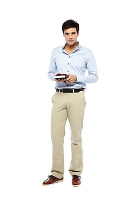 포토 JPG 스튜디오촬영 전신 서양인 외국인 해외기획촬영 직업 해외 2011년태국 남자 기독교 종교 포즈 십자가 종교용품 모션 기독교용품 실내 한명 서기 미소 웃음 들기 누끼 사람 20대 성인 앞모습 성경 기독교인 종교인 신도 선교사 선교 선교활동 남자만 남자한명만 성인남자만 청년만 청년남자만 청년남자한명만 성인한명만 성인남자한명만 성인만 국내포토 1 뷰포인트 표정 인종 청년 내부 파일형식